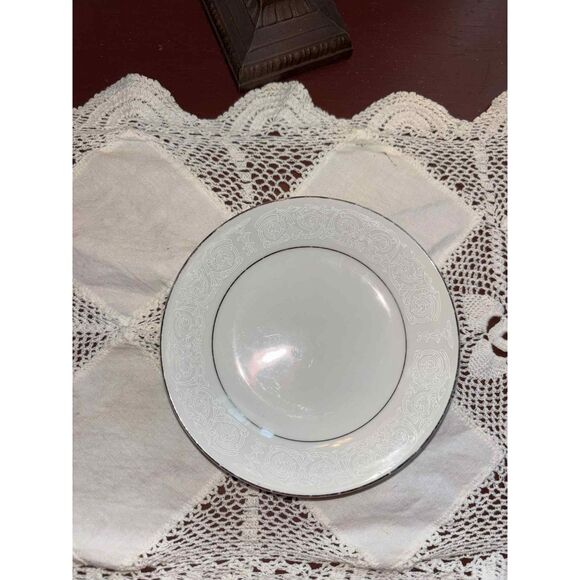 Southwicke Porcelain China, Full Set - Picture 9 of 11